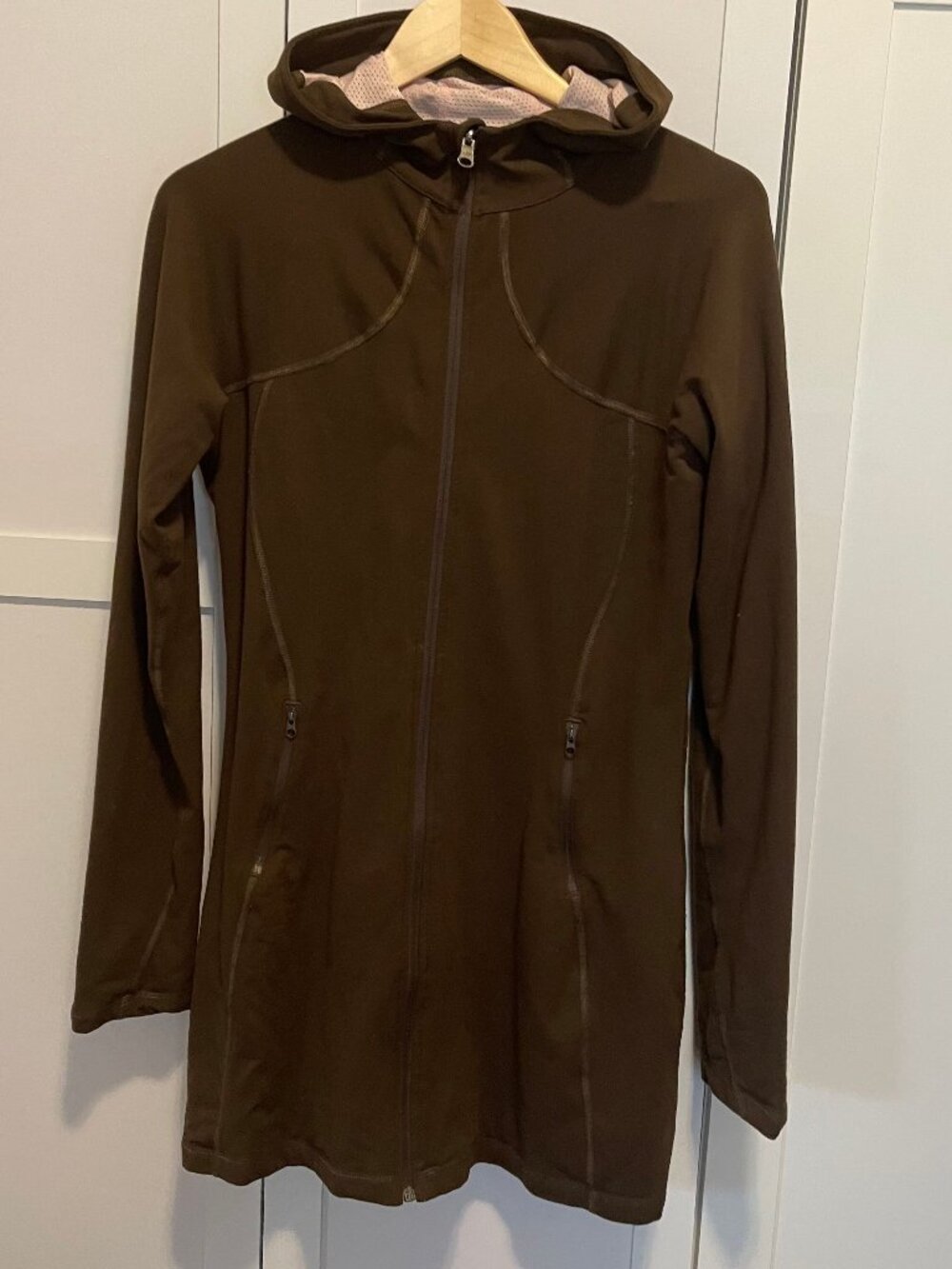 LULULEMON Full Zip hooded jacket older style reversible Brown/Pink Sz 8/10 GUC